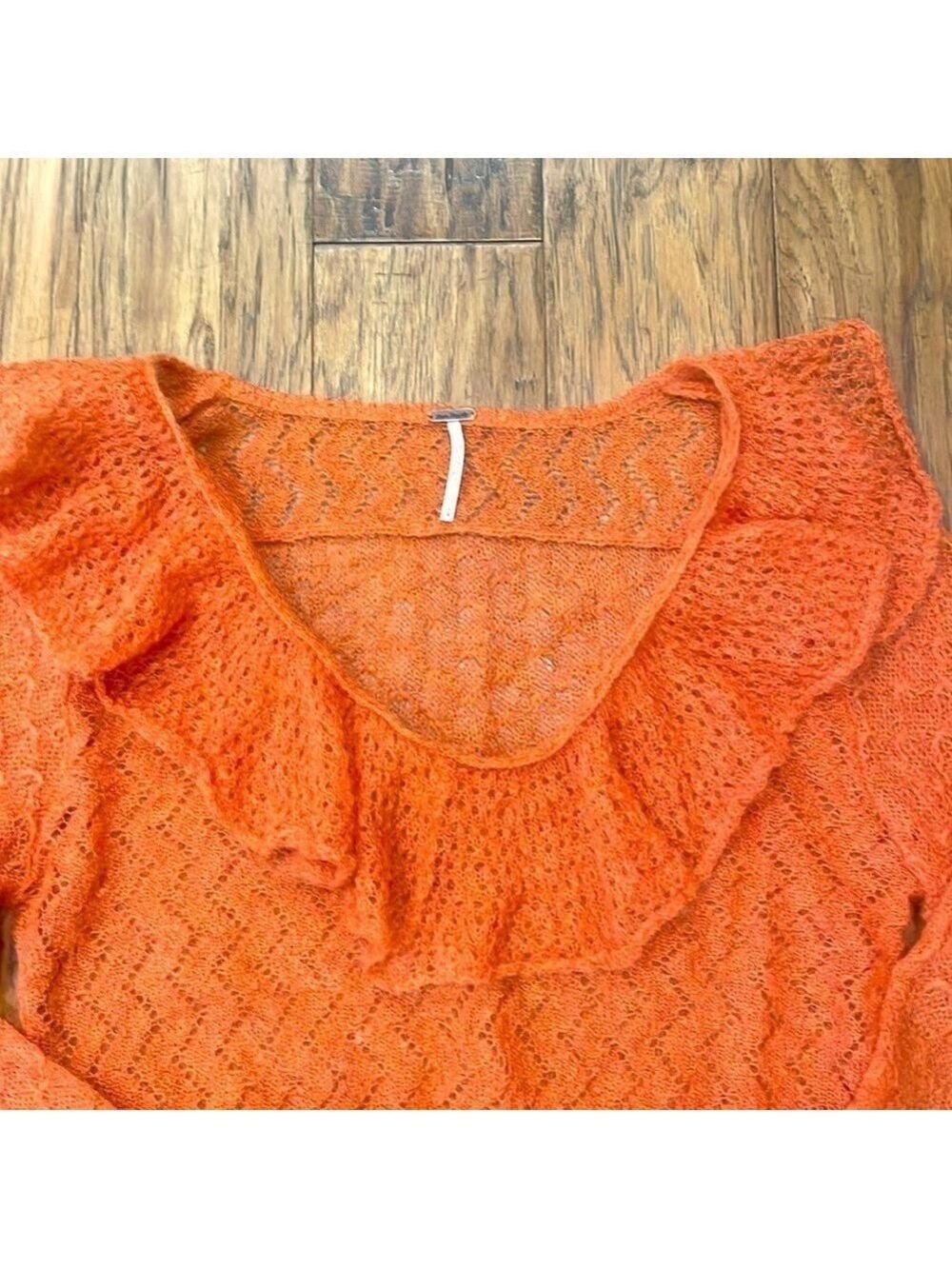 Free People Macaroon Ruffled Neck Mohair Wool Sweater Burnt Orange Ruffle size L - Picture 8 of 9